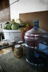Giugliano in Campania (Na) - Provviste e conserve